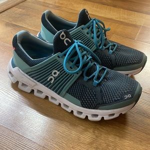 On Cloudswift size 7